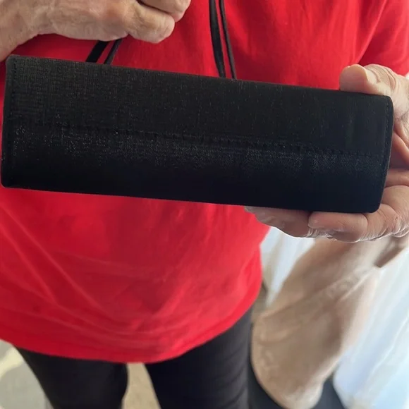 **Sold**❤️Avon Exclusive classic black evening bag - Picture 5 of 6